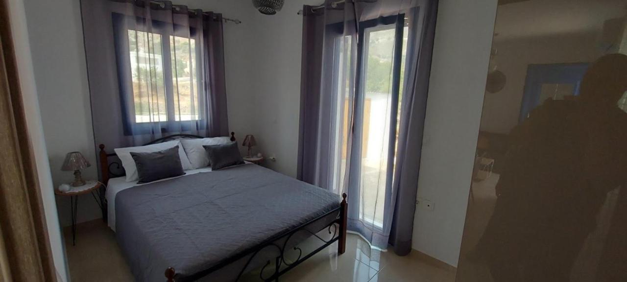 Dionysia Apartments Livadia  Extérieur photo